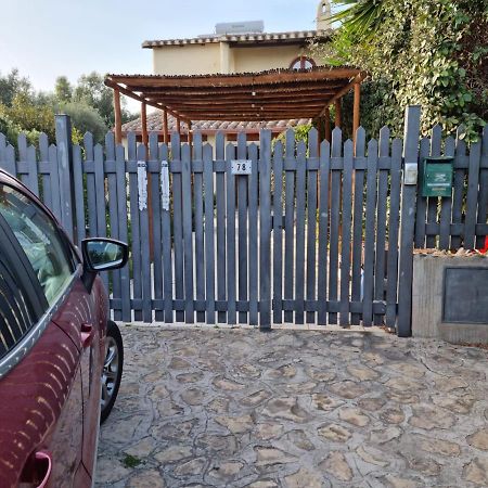Villa Tea, Residenza Incantevole Con Giardino . Flumini di Quartu Exterior foto