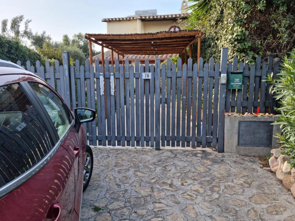 Villa Tea, Residenza Incantevole Con Giardino . Flumini di Quartu Exterior foto